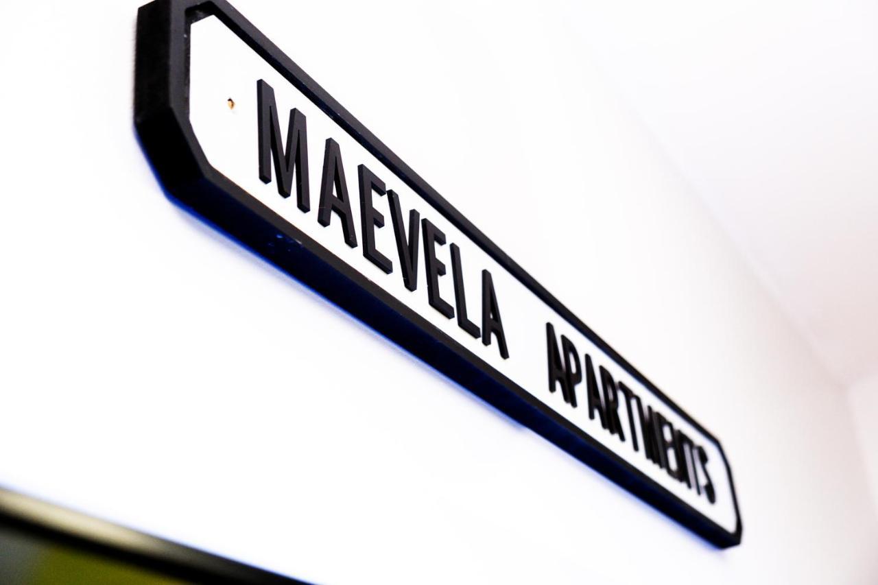 Maevela Apartments - Arcadian Versace Themed Apt ☆ Huge Balcony / Free Parking → Free Netflix -2 Min Walk From Birmingham Hippodrome Theatre, Arcadian, China Town, Sidewalk Club, Gay Village, 5 Mins From New Street Train Station - Birmingham Grand Ce Екстер'єр фото